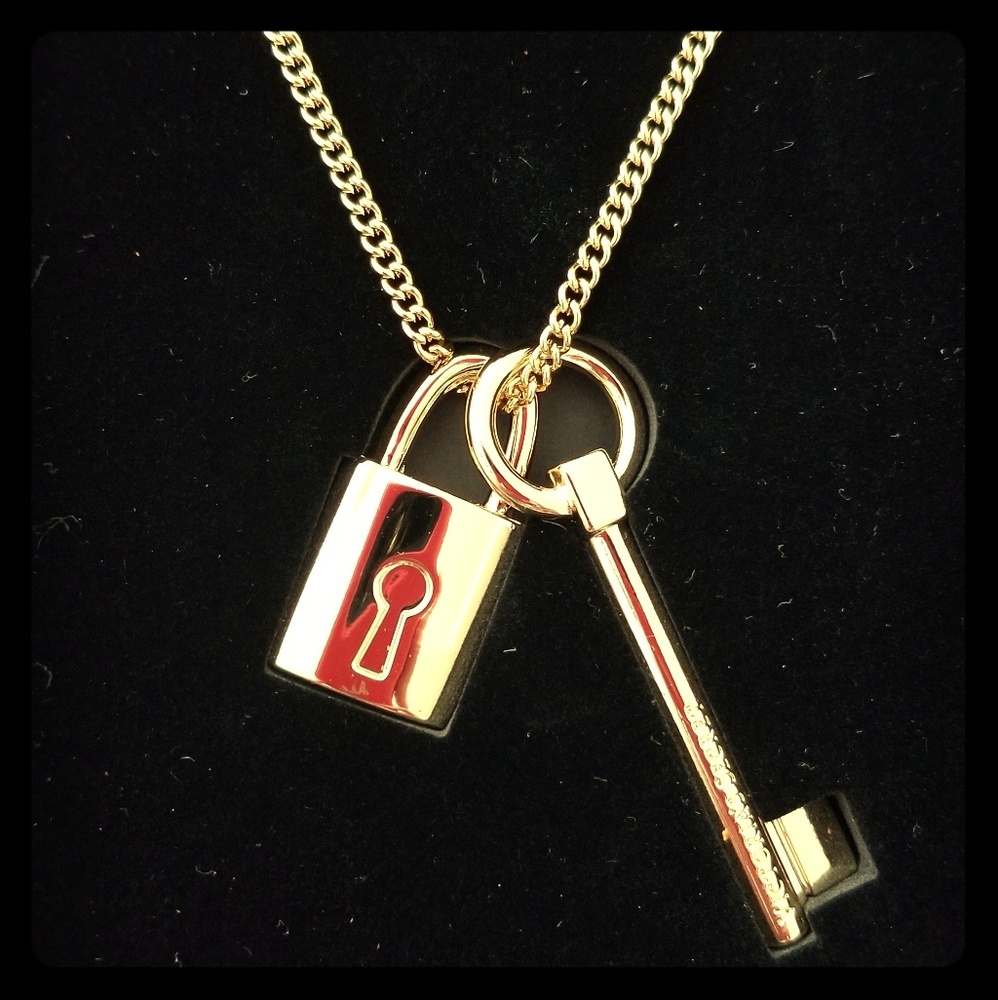 Victoria's Secret's Lock &Key necklace